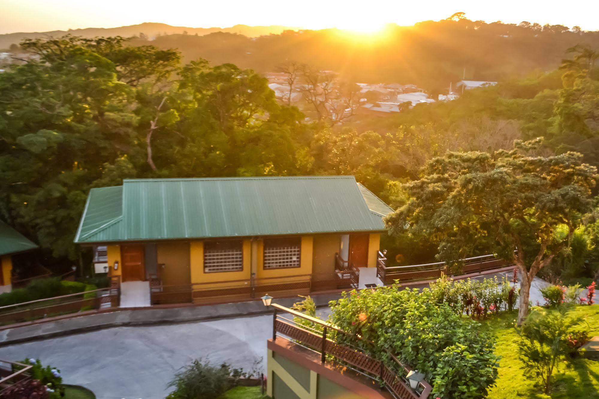 Ficus Lodge Monteverde Bagian luar foto